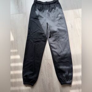 NWOT Alo Black Jogger Pants size XS (unisex)